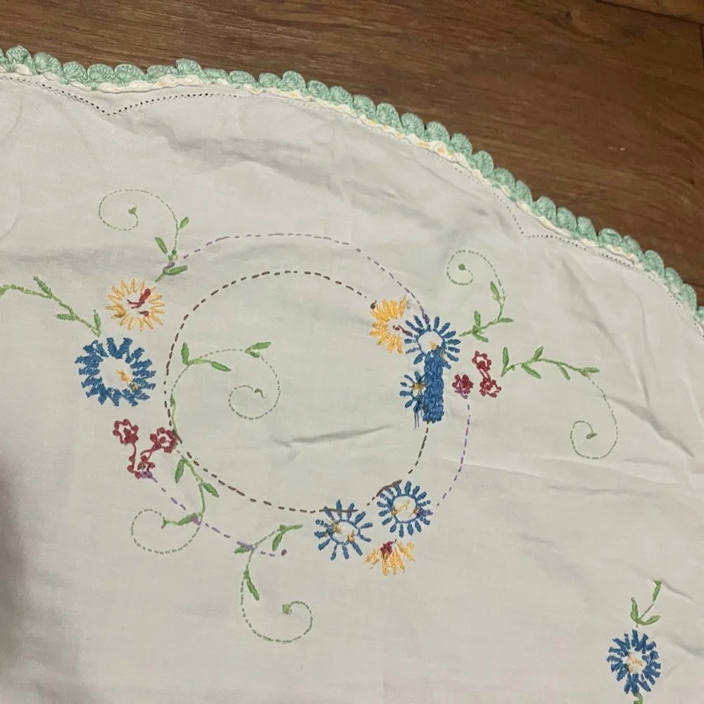 Vintage Handmade Linen Table-runner with Floral Design & Crochet Edge